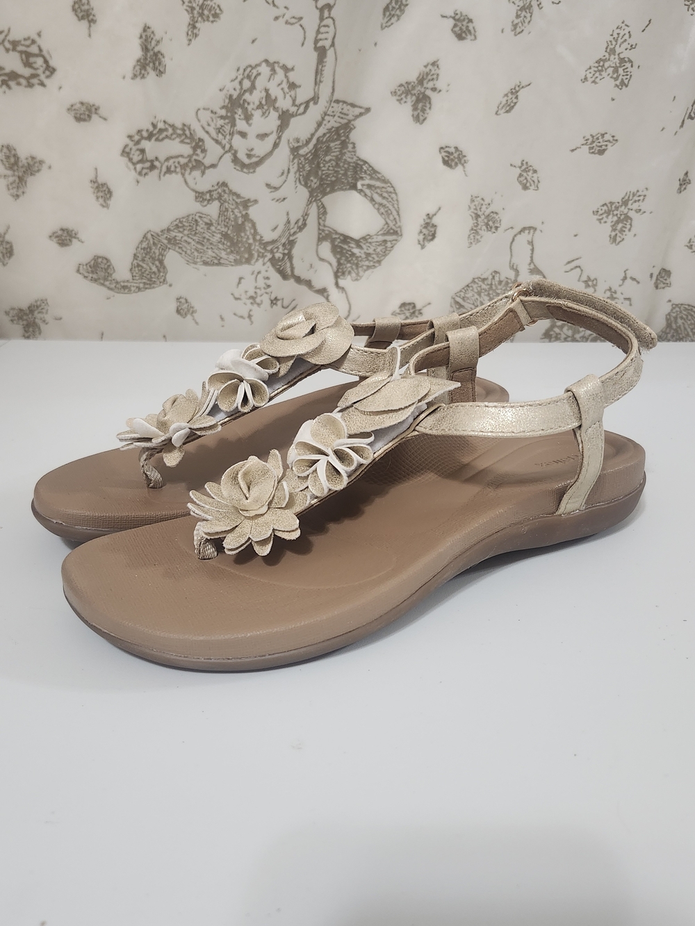 Aetrex Women's Charli Orthopedic Thong Adjustable Sandals Arch Support Sz 6- 6.5